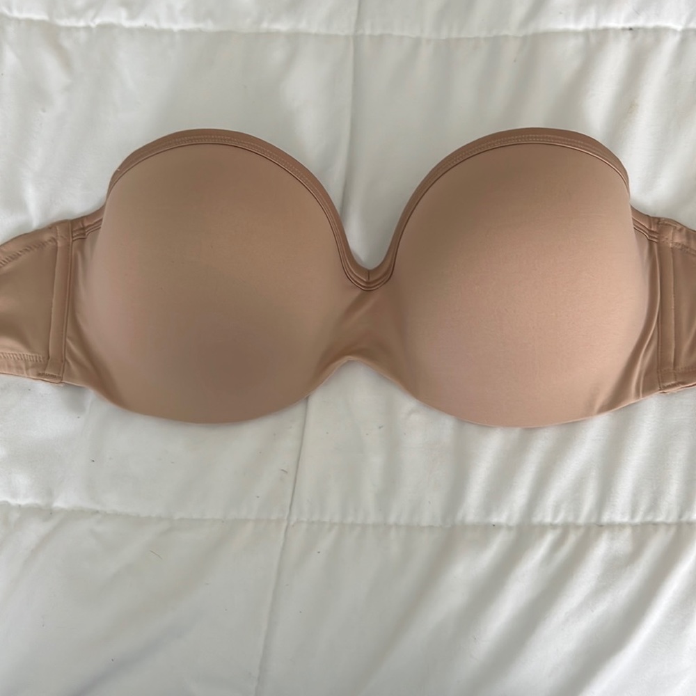 Le Mystere strapless bra 34d with straps to attach